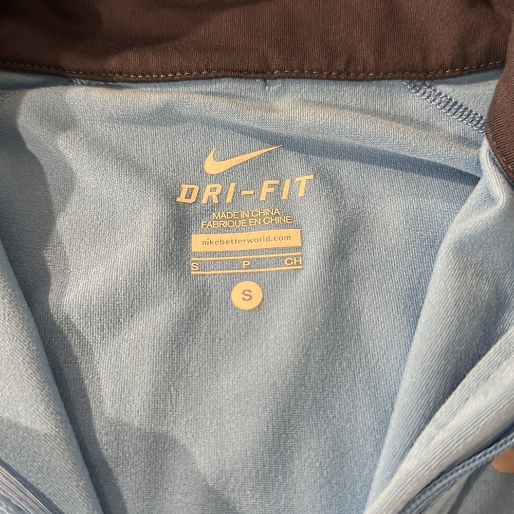 Nike Dri-Fit - Picture 4 of 5